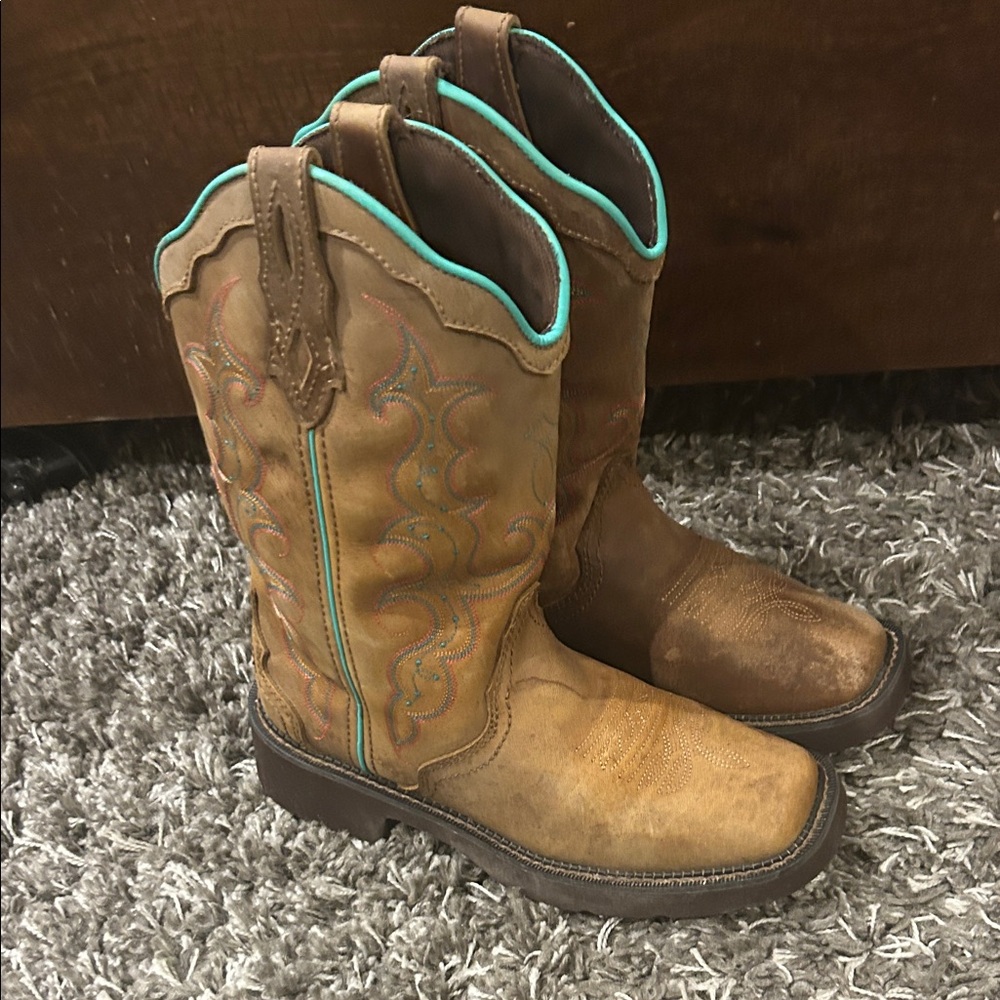 Justin Brown Western Cowboy Boots with Turquoise Trim